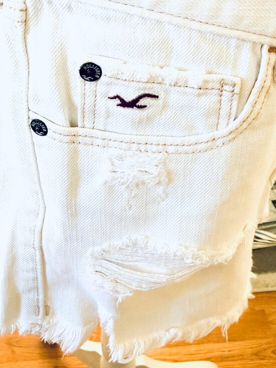 Hollister Dresses & Skirts - A chic off-white canvas tone low-rise denim Abercrombie & Fitch white mini skirt